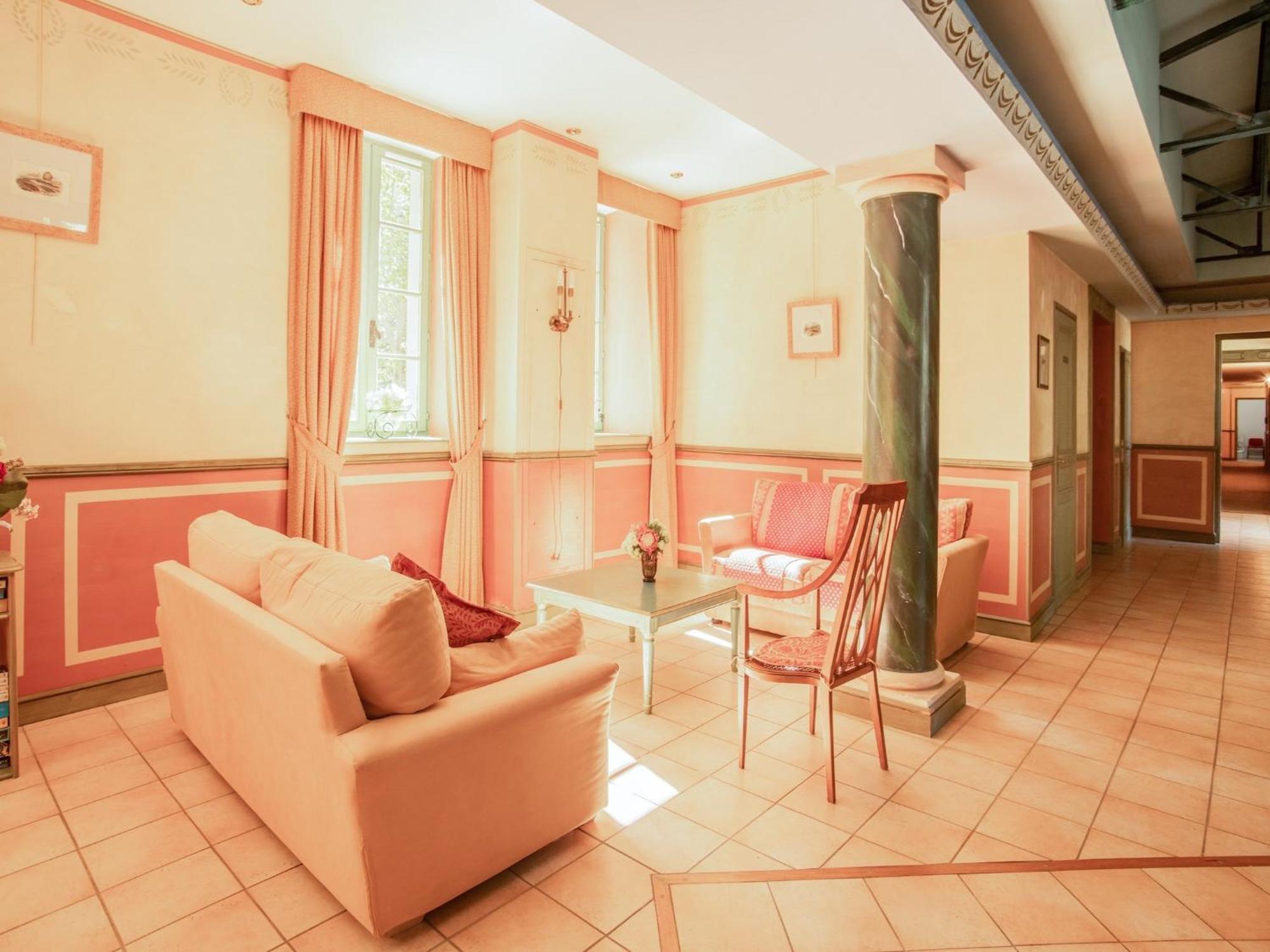Cozy Apartment With Swimming Pool Terrace Garden Parking 蒙布兰莱班 外观 照片